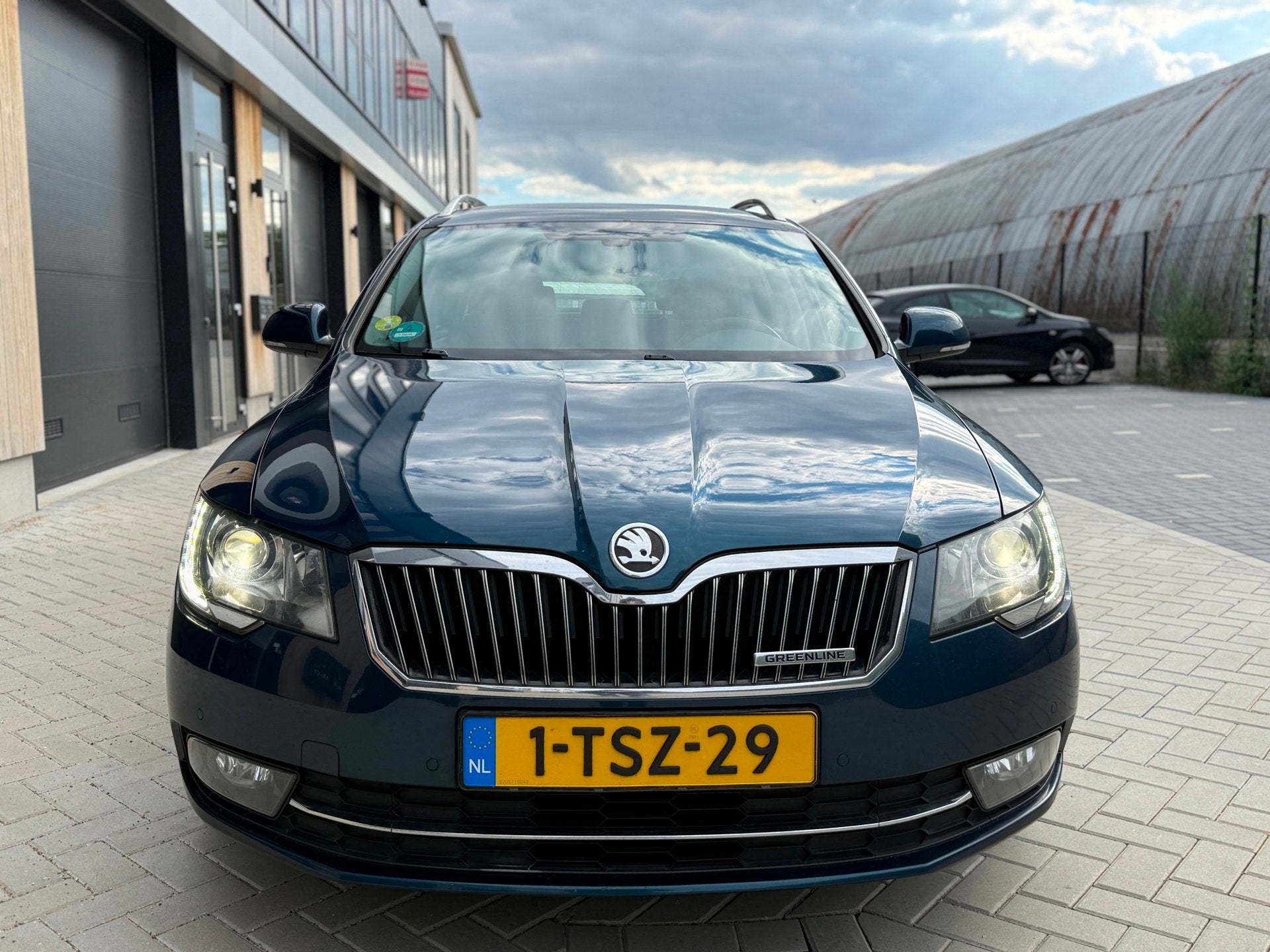 Skoda Superb Combi 1.6 TDI Business (bj 2014) XENON|NAVI|CLI, Auto's, Voorwielaandrijving, Stof, Gebruikt, 4 cilinders