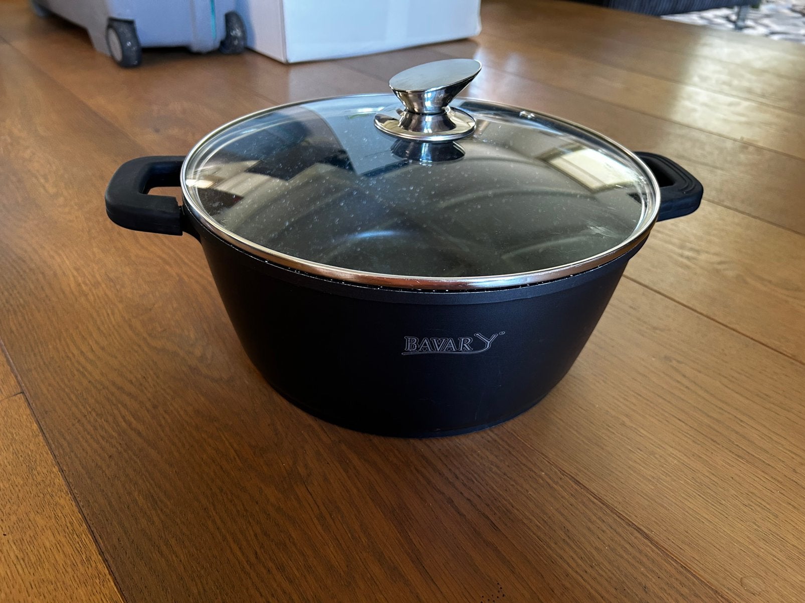 Bavary kookpan groot doorsnee 28cm met glazen deksel, Ophalen, Zo goed als nieuw, Met handvatten, Rvs