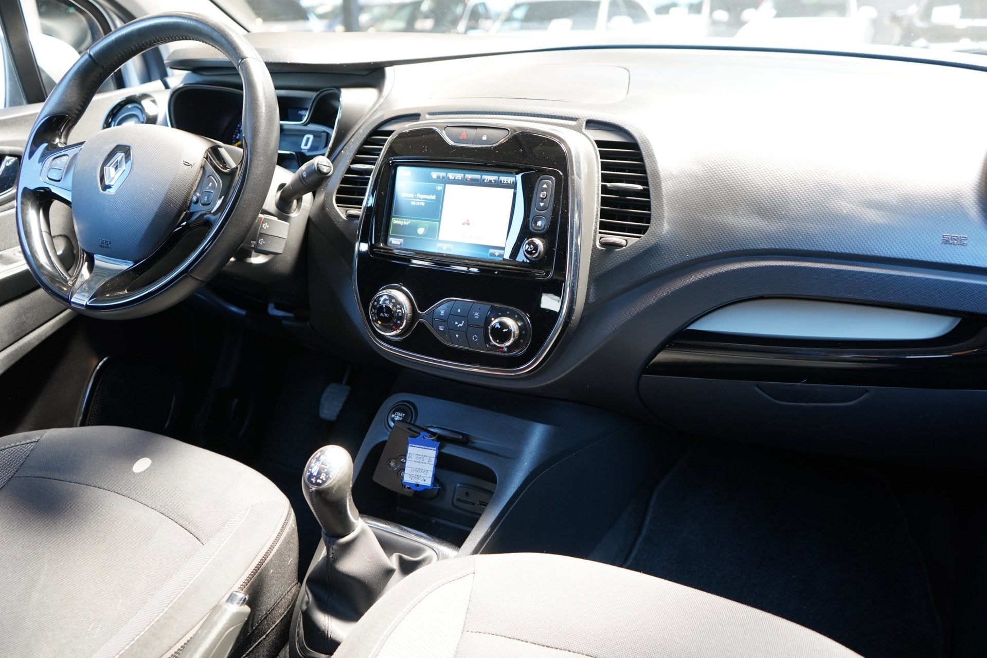 Renault Captur 0.9 TCe Dynamique | ACHTERUITRIJCAMERA | NAVI, Auto's, Voorwielaandrijving, Stof, Gebruikt, 49 €/maand