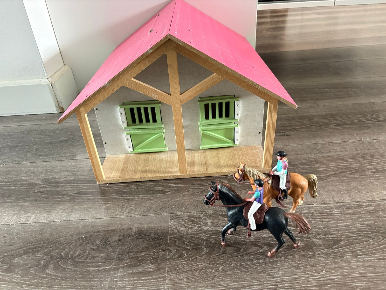 Houten paardenstal met toebehoren, Ophalen of Verzenden, Gebruikt, Jongen of Meisje