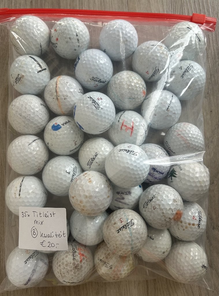 35x Titleist golfballen – gemengde modellen, Ophalen, Gebruikt, Bal(len), Overige merken
