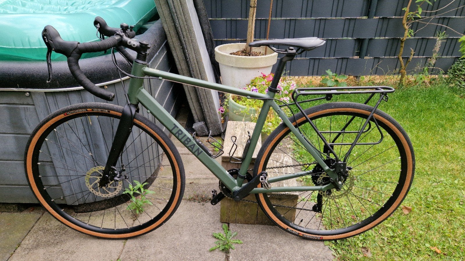 Triban GRVL120 Gravelbike Maat M met bagagerek en tassen, Fietsen en Brommers, Fietsen | Racefietsen, 28 inch, 10 tot 15 versnellingen