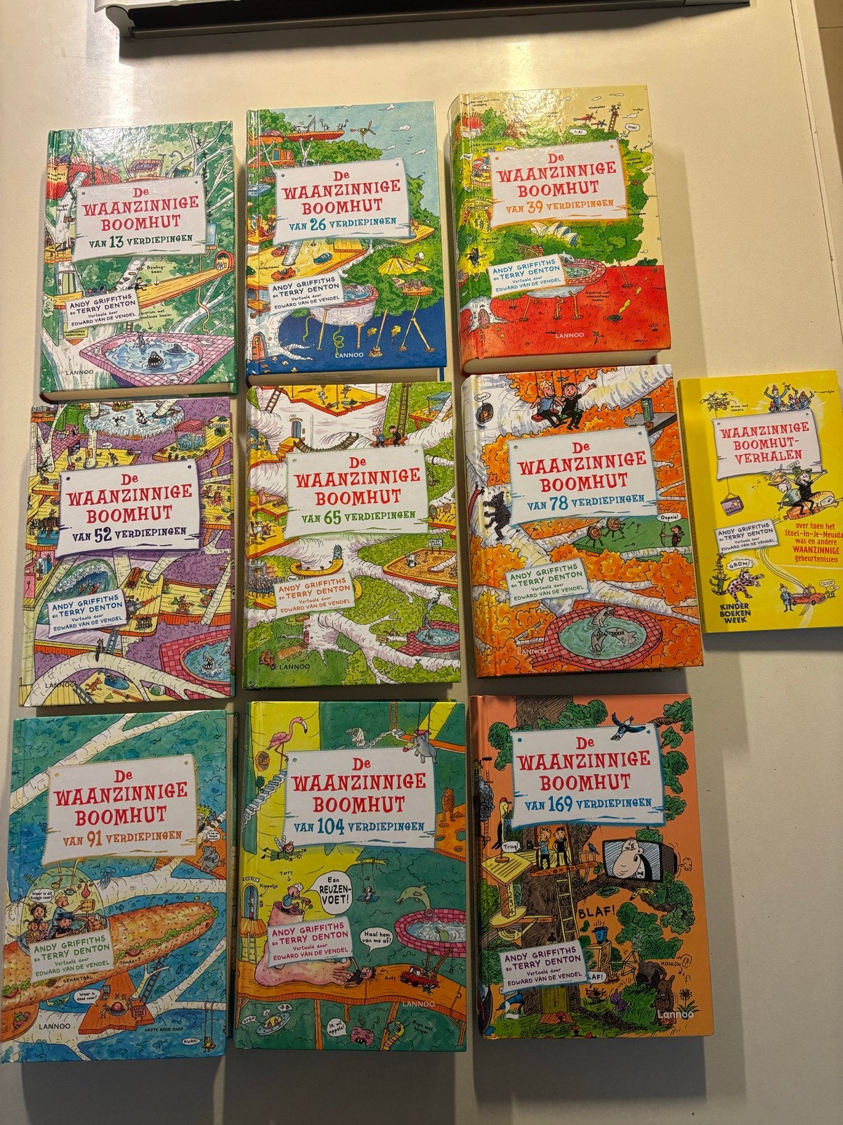 De Waanzinnige Boomhut serie - 9 boeken + 1 verhalenboek, Boeken, Ophalen of Verzenden, Zo goed als nieuw, Fictie