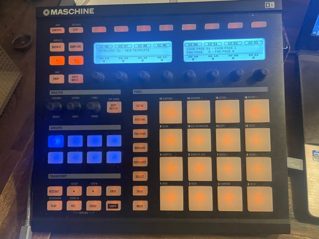 Native Instruments Machine, Muziek en Instrumenten, Ophalen of Verzenden, Zo goed als nieuw