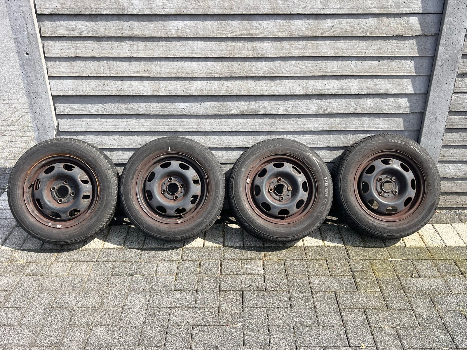 Set van 4 zomerbanden op stalen velgen Volkswgen Lupo 4x100, Ophalen