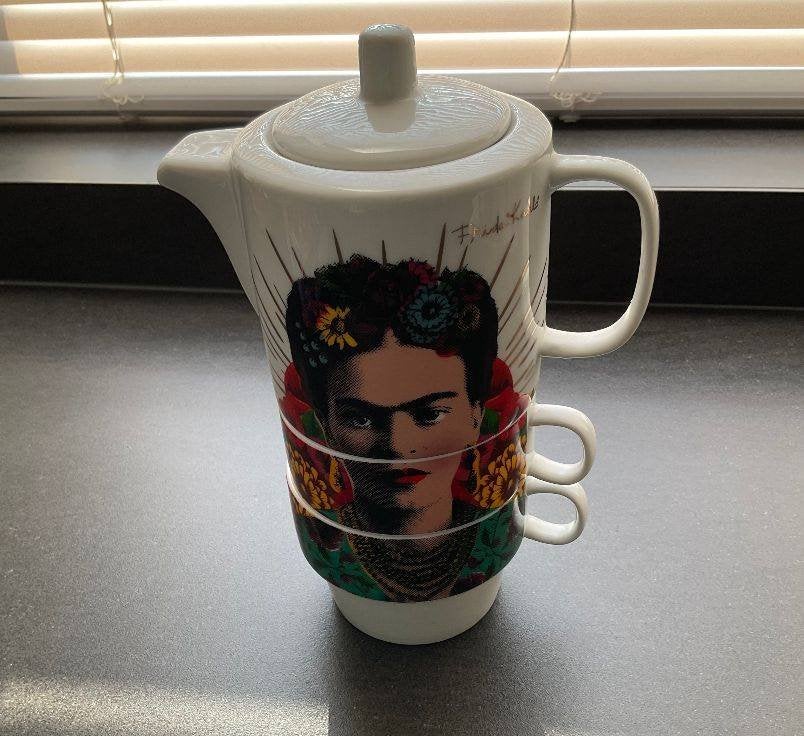 Frida Kahlo stapelbare theepot tea for two kopjes Engeland, Overige merken, Nieuw, Ophalen of Verzenden, Porselein