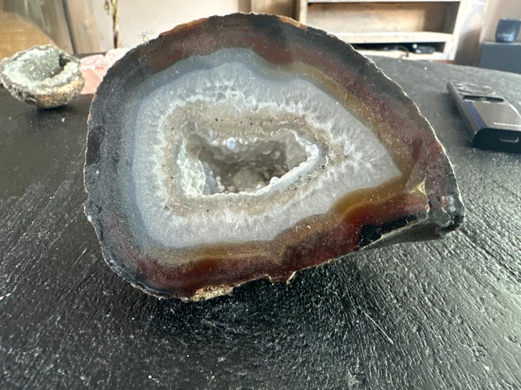 Prachtige Geode Helft - Uniek Natuurlijk Kunstwerk, Ophalen of Verzenden