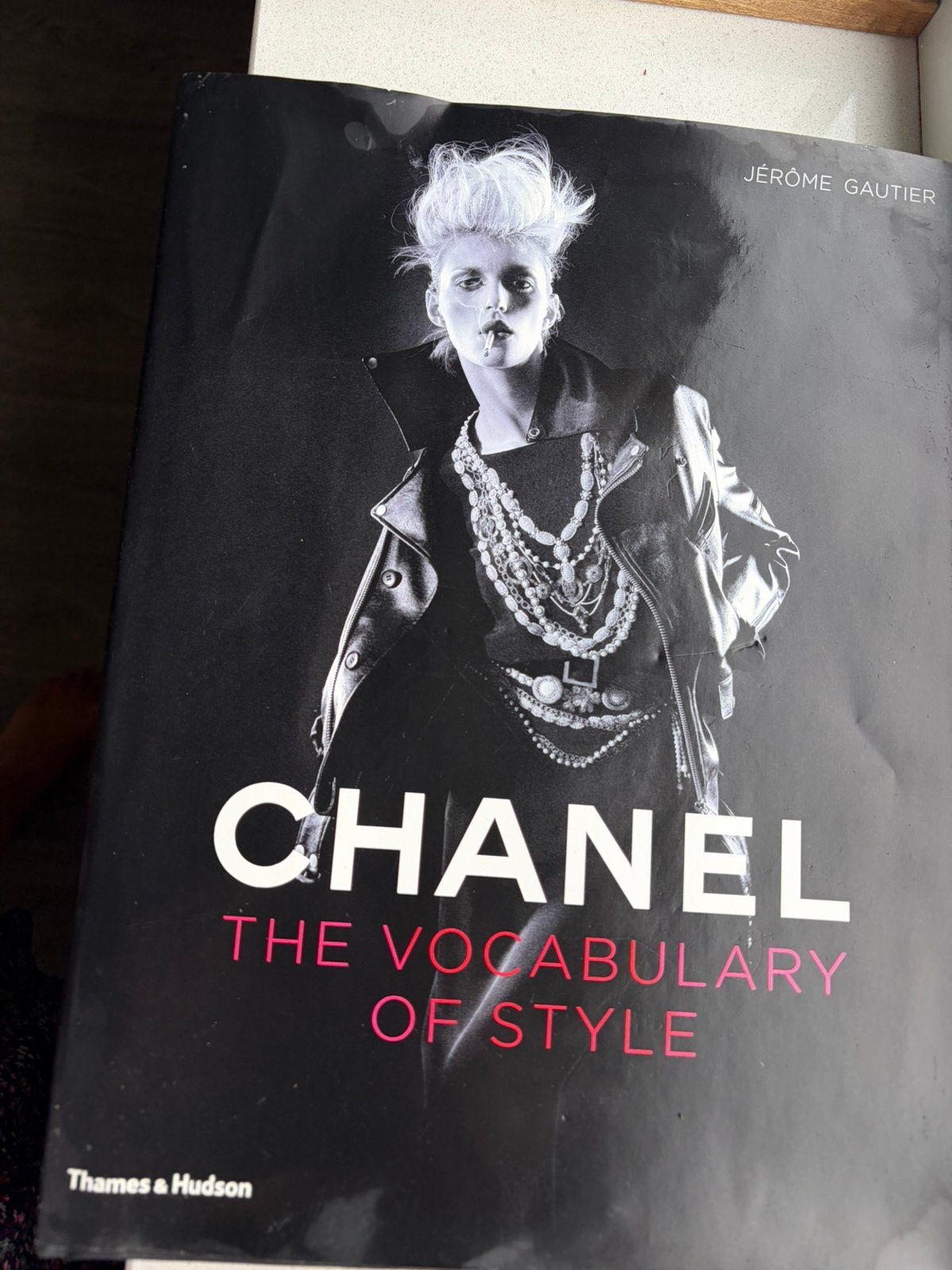 Chanel boek tafelboek, Ophalen of Verzenden, Zo goed als nieuw, Mode algemeen