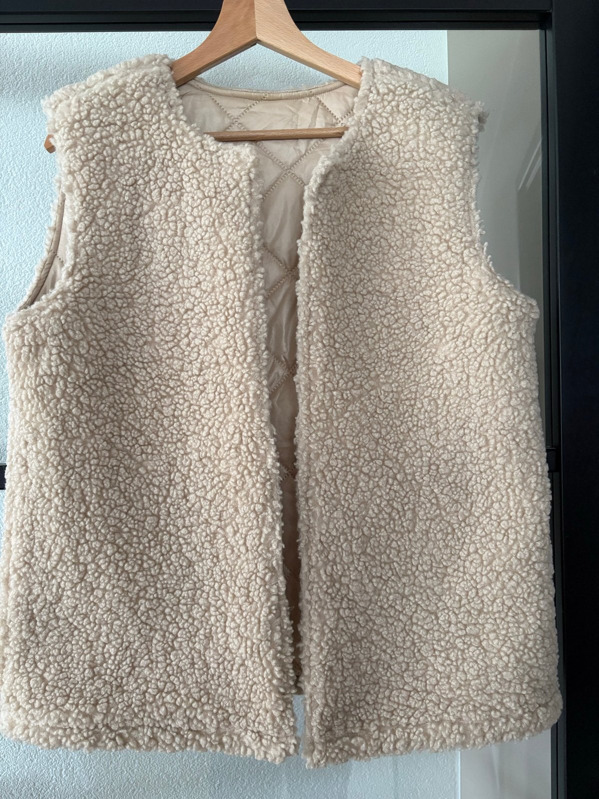 Nukus teddy gilet beige maat M, Ophalen of Verzenden, Zo goed als nieuw, Maat 38/40 (M), Beige