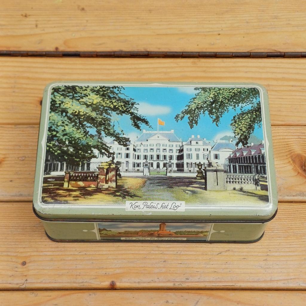 Vintage blik met diverse afbeeldingen, Verzamelen, Blikken, Ophalen of Verzenden, Gebruikt, Koek(jes), Overige merken