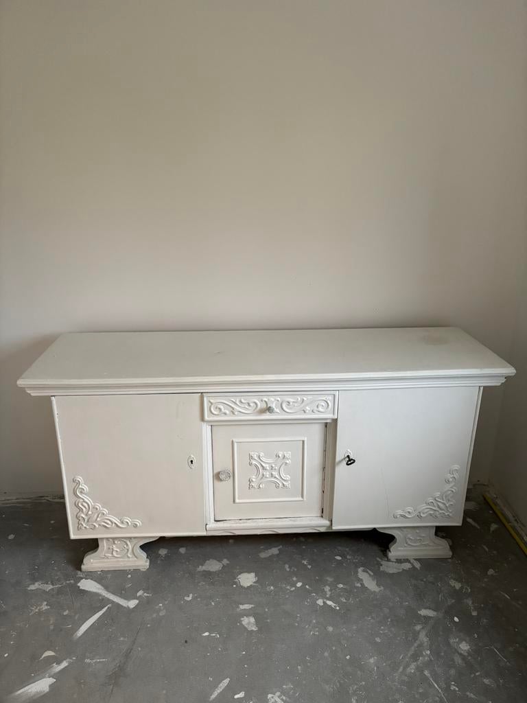 Dressoir kast gratis af te halen!, Huis en Inrichting, Ophalen, Gebruikt, Met deur(en), 150 tot 200 cm