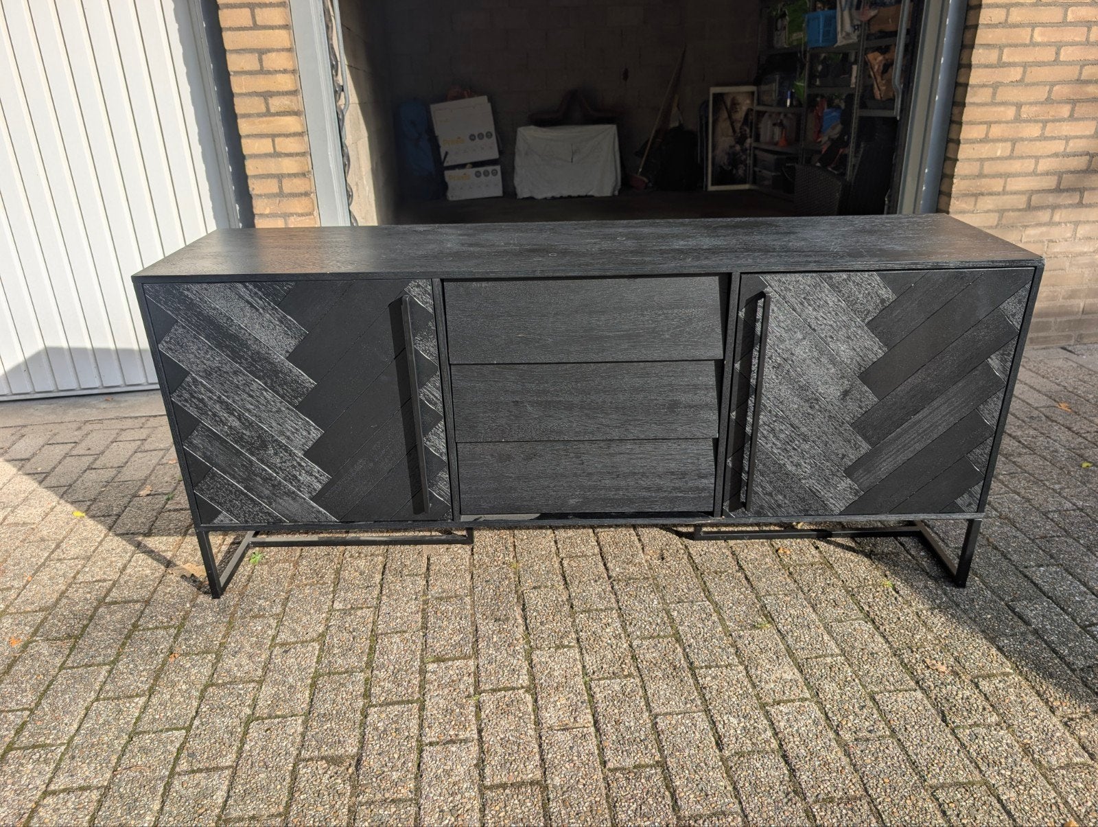 Zwart Vissengraat Dressoir - 180x80x45 cm, Huis en Inrichting, Ophalen, Met lade(s), 150 tot 200 cm, Zo goed als nieuw