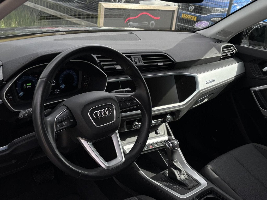 Audi Q3 45 TFSI e Hybrid Advanced edition cruise camera pdc, Auto's, Audi, Gebruikt, Euro 6, Zwart, 245 pk