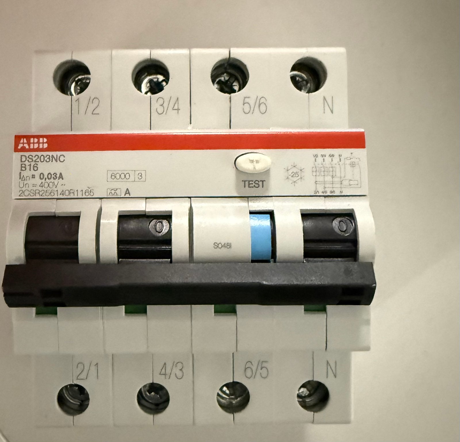 ABB Aardlekautomaat DS203NC B16/0,03 (2CSR256140R1165), Ophalen of Verzenden, Nieuw, Overige typen