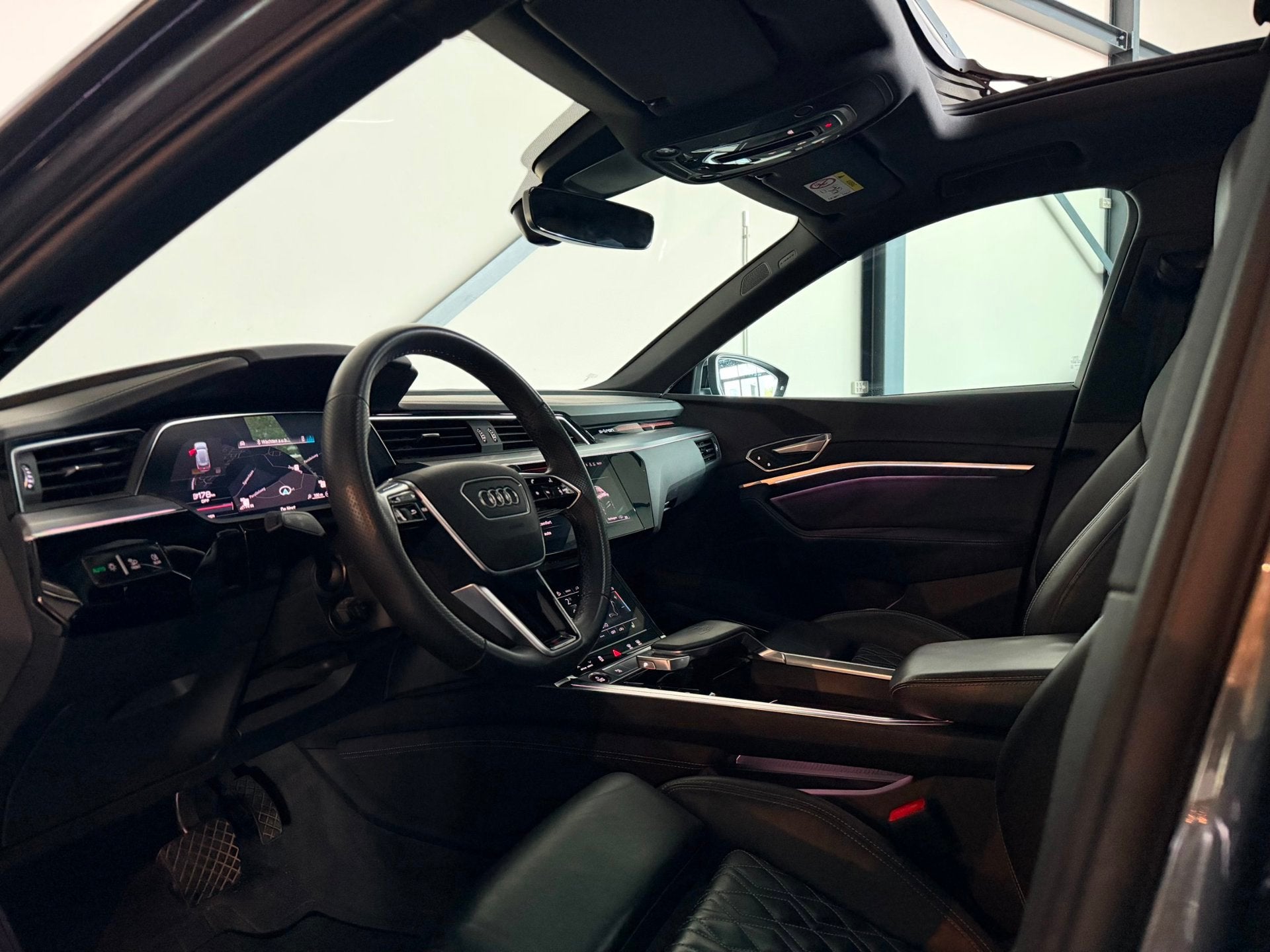 Audi E-tron S 503pk, RS Zetels, Panodak, ACC, Head Up, Ambie, Zwart, 71 kWh, Adaptive Cruise Control, Vierwielaandrijving