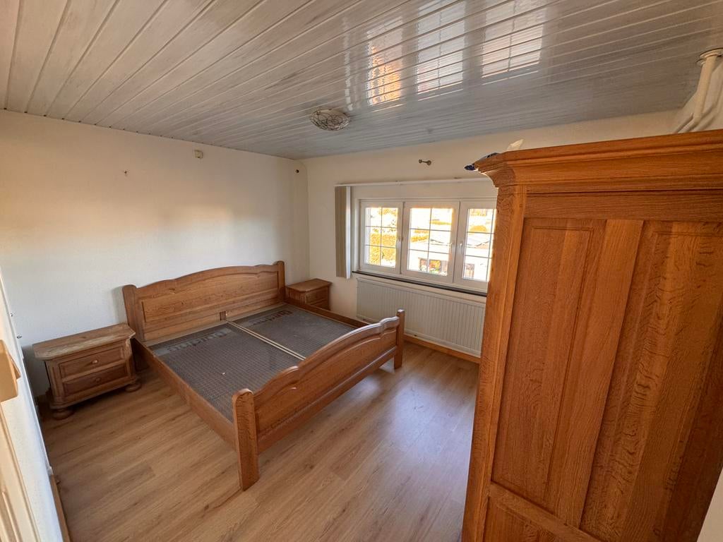 Massief eikenhouten bed en bijhorende nachtkastjes, Huis en Inrichting, Slaapkamer | Bedden, Ophalen, Gebruikt, Tweepersoons, 180 cm