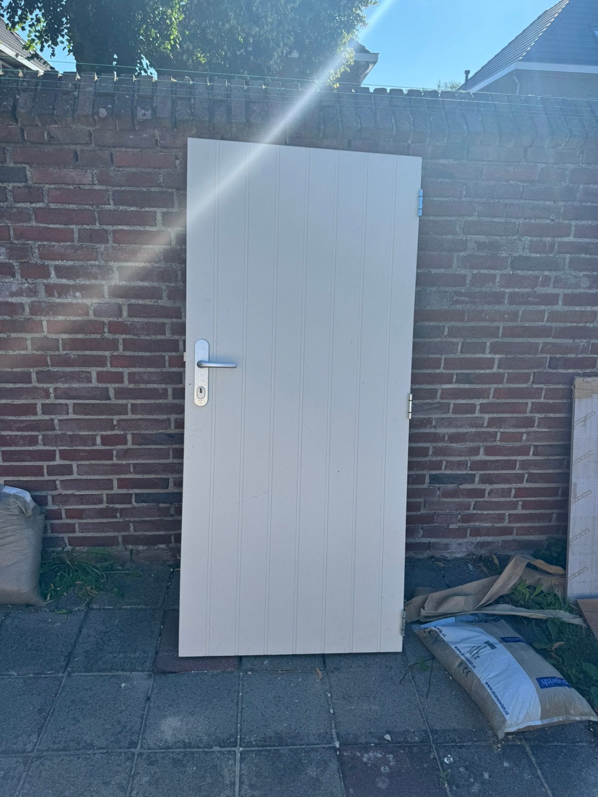 Gratis (zo goed als) nieuwe buiten / schuur deur, Ophalen, 80 tot 100 cm, Minder dan 200 cm, Hout