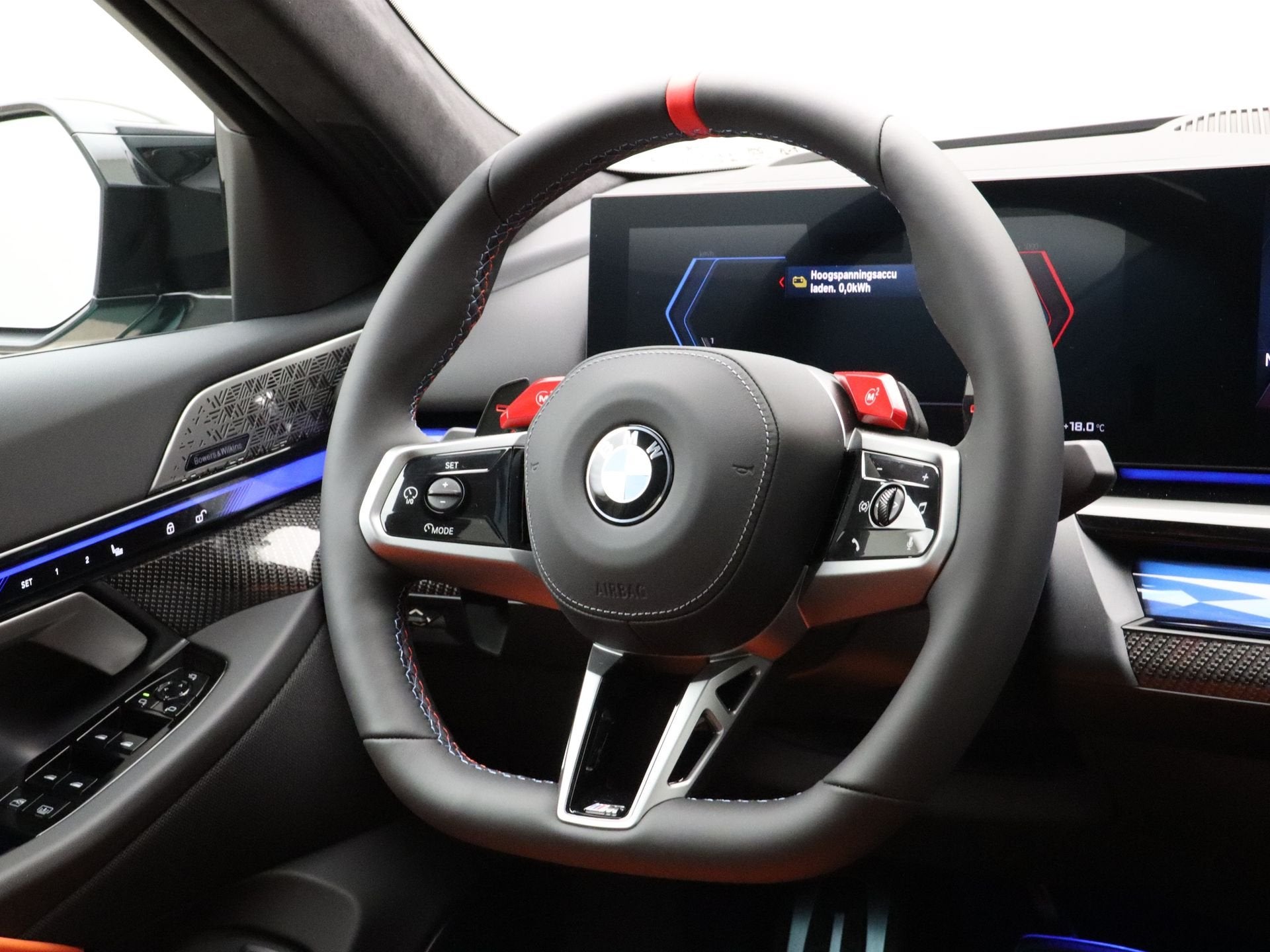 BMW M5 Sedan Comfort Pakket | M Carbon-keramische remmen | M, Automaat, 4395 cc, Overige brandstoffen, Bedrijf