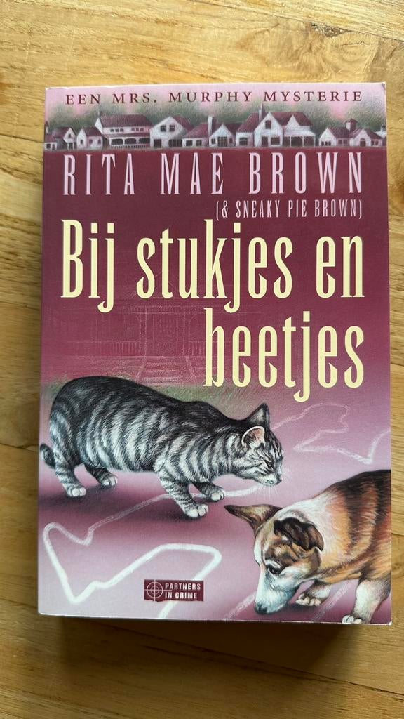 Rita Mae Brown - Bij stukjes en beetjes, Ophalen of Verzenden, Nieuw