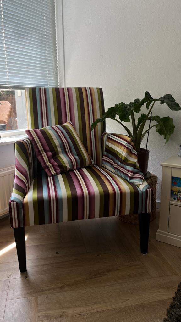 Mooie gestreepte fauteuil met kussen, Huis en Inrichting, Fauteuils, Gebruikt, Stof, 75 tot 100 cm, Ophalen