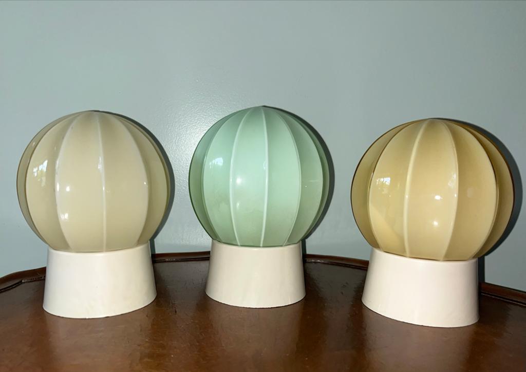 Art deco bolvormige plafondlamp; groen glas, Huis en Inrichting, Lampen | Plafondlampen, Ophalen of Verzenden, Gebruikt, Glas