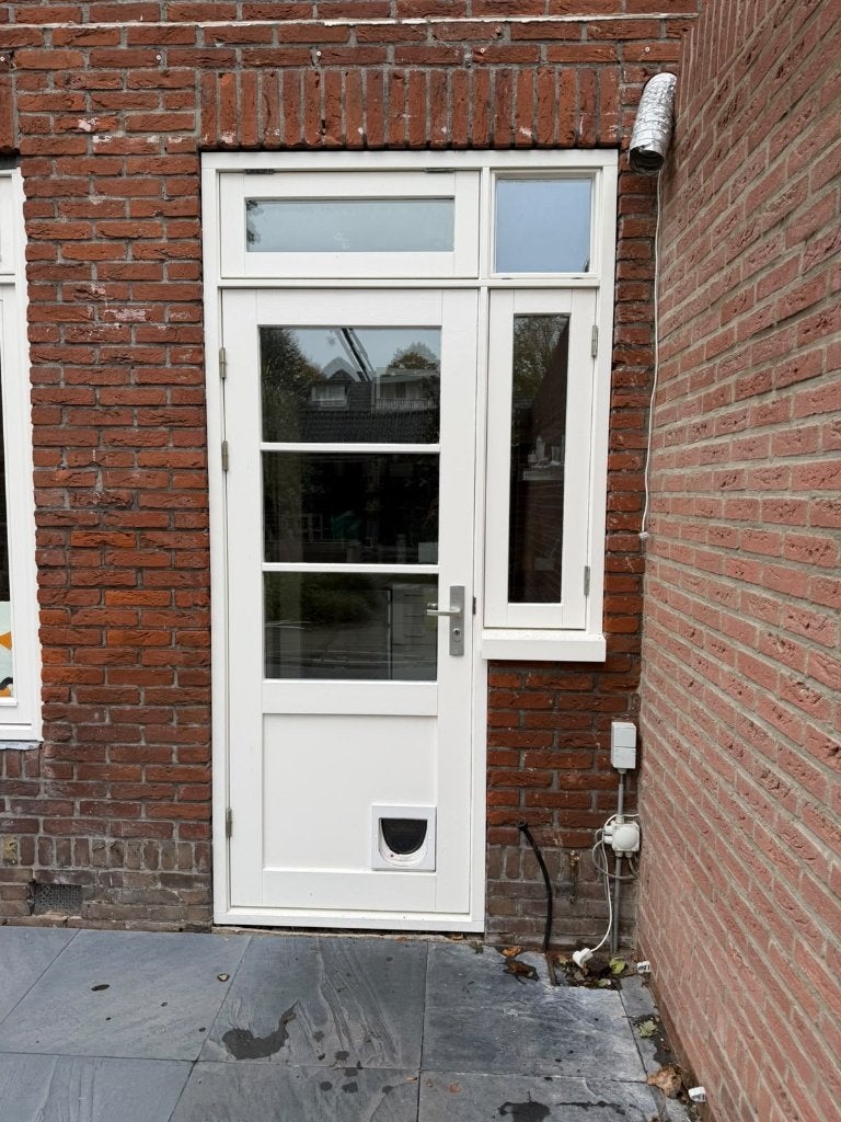 Mooie houten buitendeur met kozijn, Gebruikt, Deurkozijn, Inclusief glas, 225 cm of meer