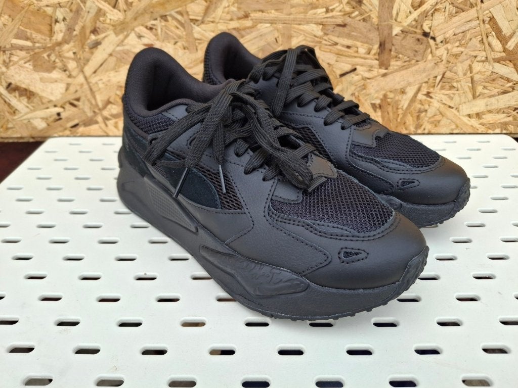 Zwarte Puma sneakers gympen maat 40, Ophalen of Verzenden, Gedragen, Zwart, Sneakers of Gympen