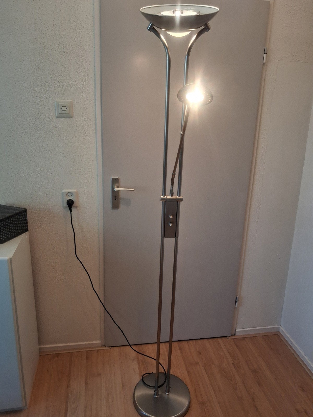 Moderne RVS Vloerlamp met Leeslamp - Gebruikt, Ophalen