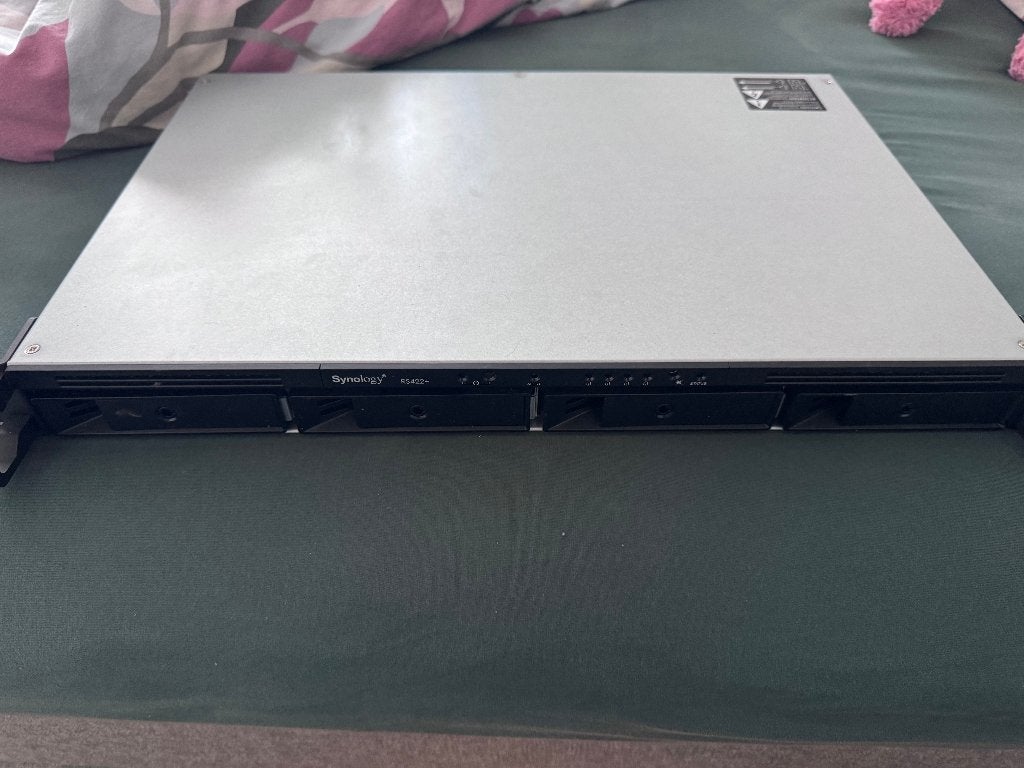 Synology RS422+ met Noctua fans, zonder schijven NAS, Ophalen, Zo goed als nieuw
