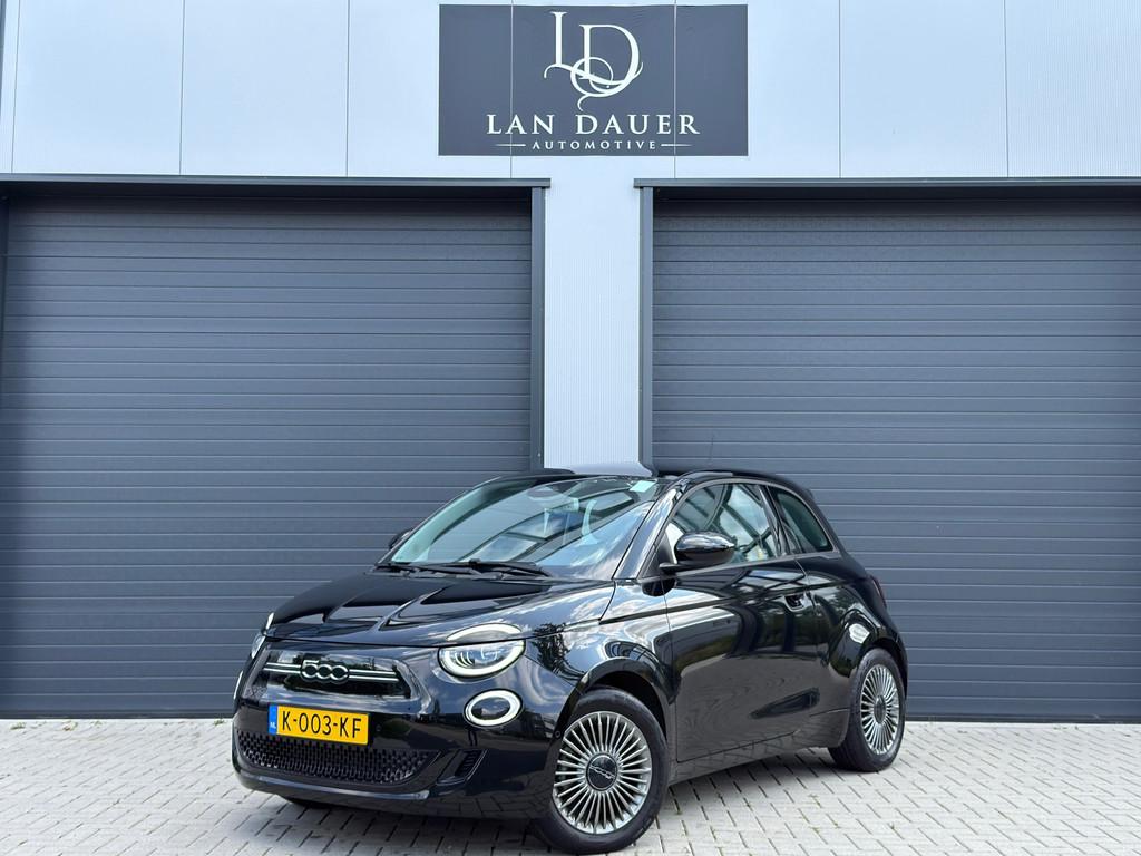 Fiat 500 Icon 42 kWh / 1e Eig / Grote Accu / 92 SOH / NAP KM, Auto's, Gebruikt, 4 stoelen, Zwart, Origineel Nederlands