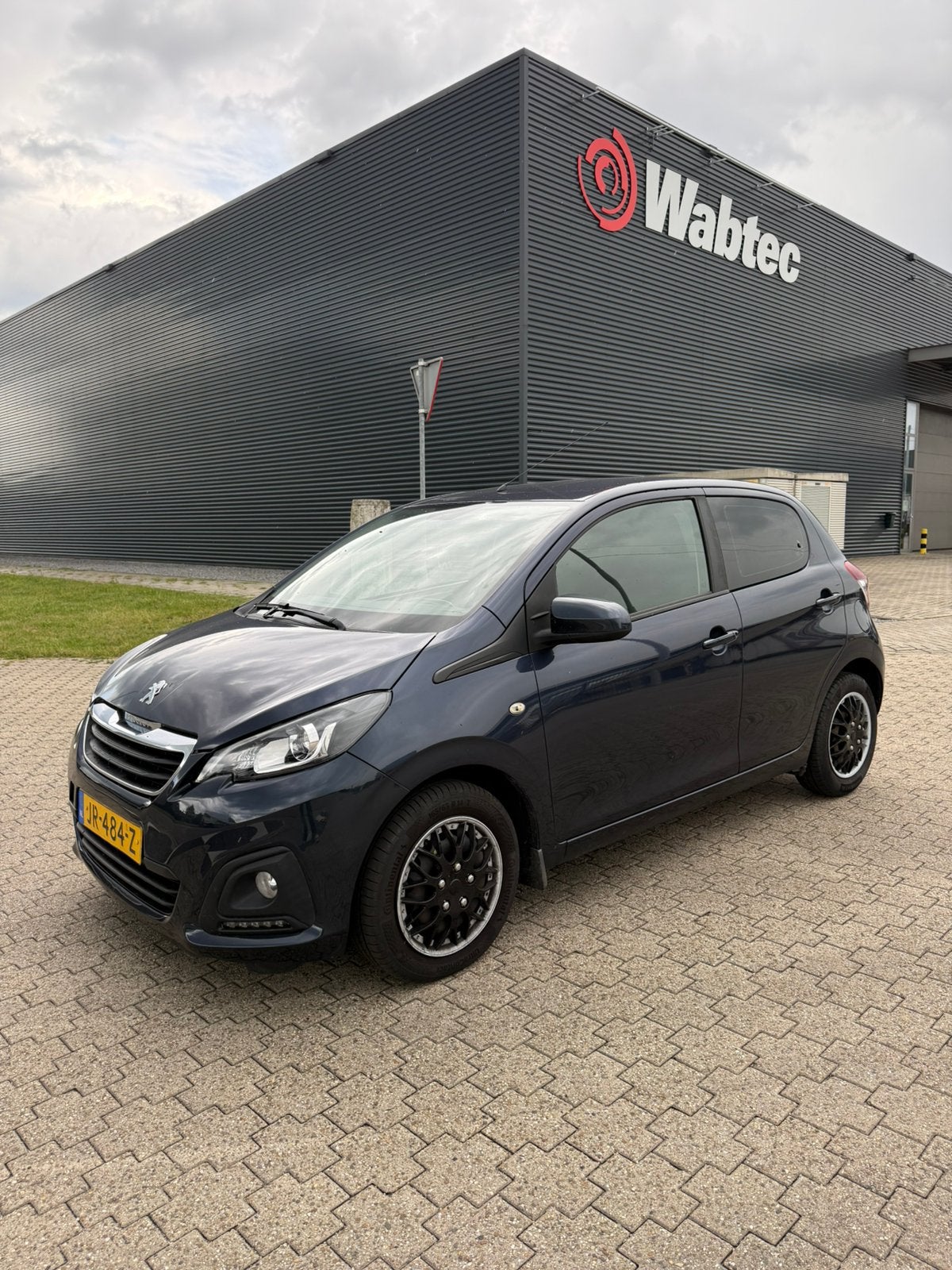 Peugeot 108 1.0 12V E-vti, Airco, Elek Ramen | Nap, Auto's, Voorwielaandrijving, Origineel Nederlands, Bedrijf, Handgeschakeld