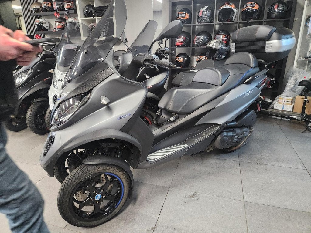 Piaggio MP3 500 SPECIAL EDITION ABS ASR SPORT RIJKLAAR GARAN, Bedrijf, Overig, Mauritslaan, 110
6161HZ  GELEEN, NL, Info@motorstorelimburg.nl