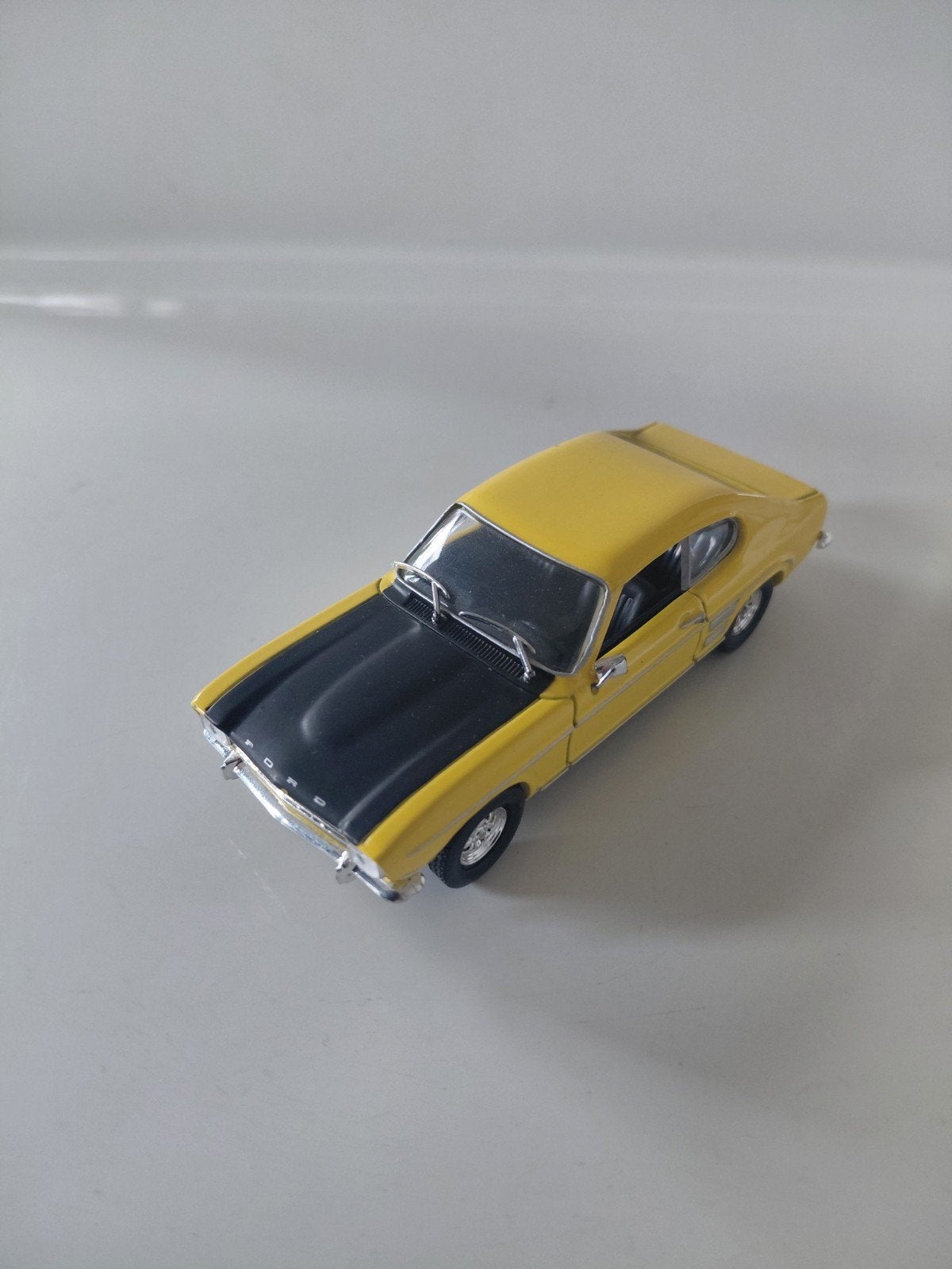 Ford Capri Schaal 1/43 Solido, Ophalen of Verzenden, Zo goed als nieuw, Auto, Solido
