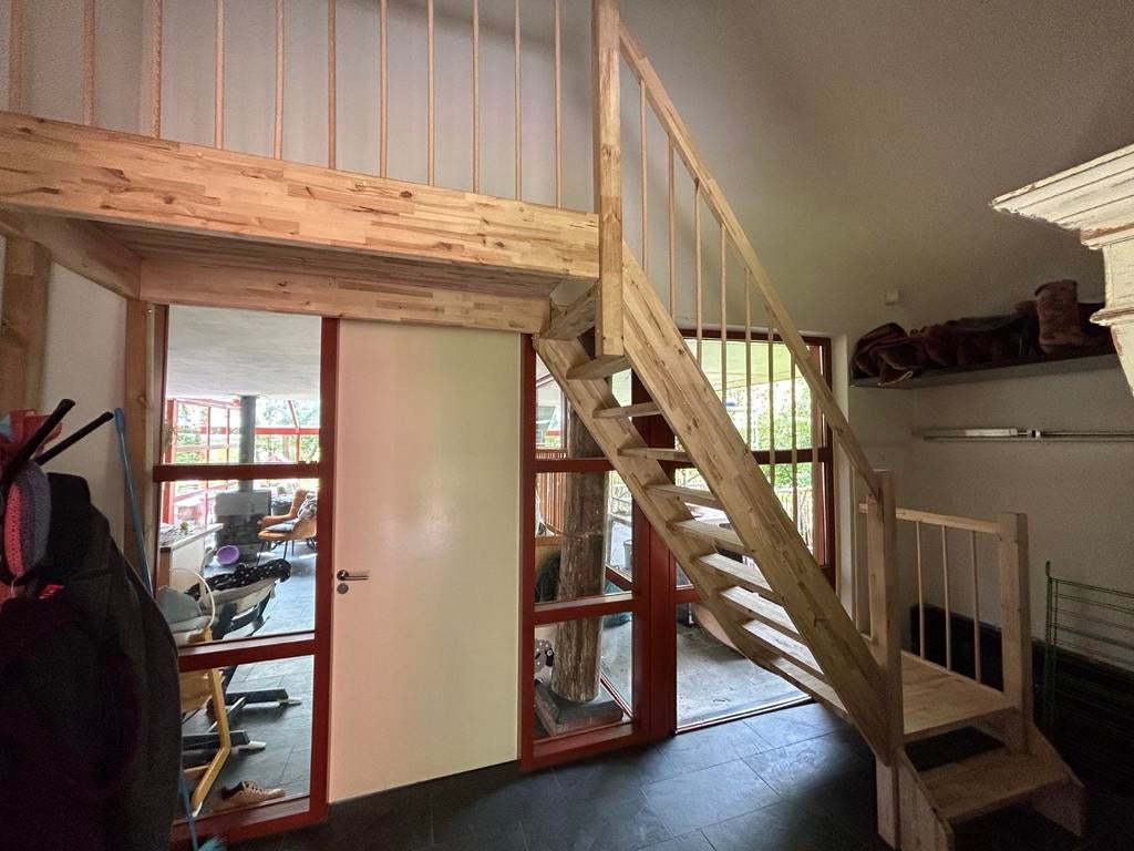 Goedkope hand gemaakte trap, Doe-het-zelf en Verbouw, Ladders en Trappen, Ophalen of Verzenden, 2 tot 4 meter