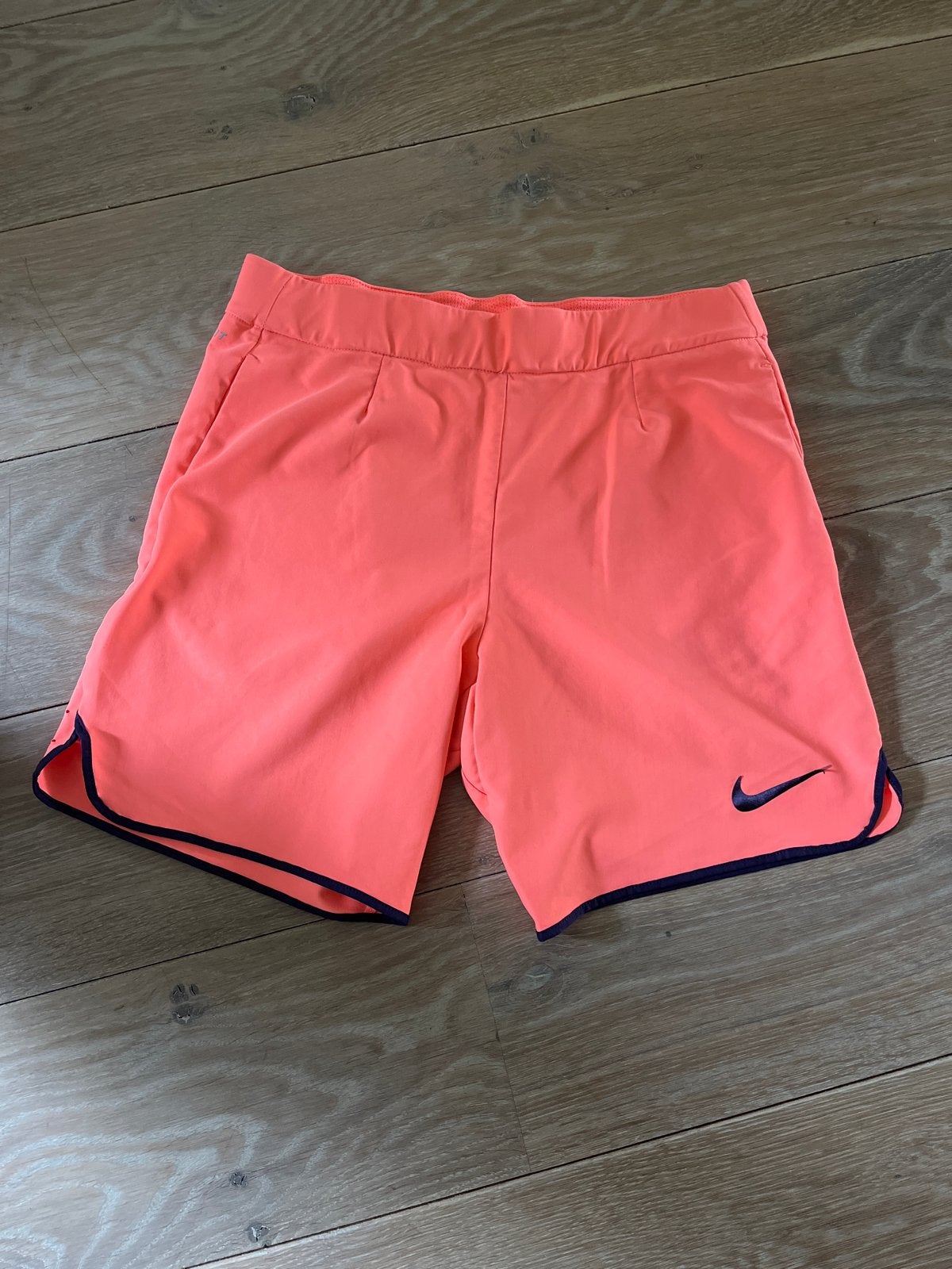 Nike tennisbroek maat 148-158, Ophalen of Verzenden, Zo goed als nieuw