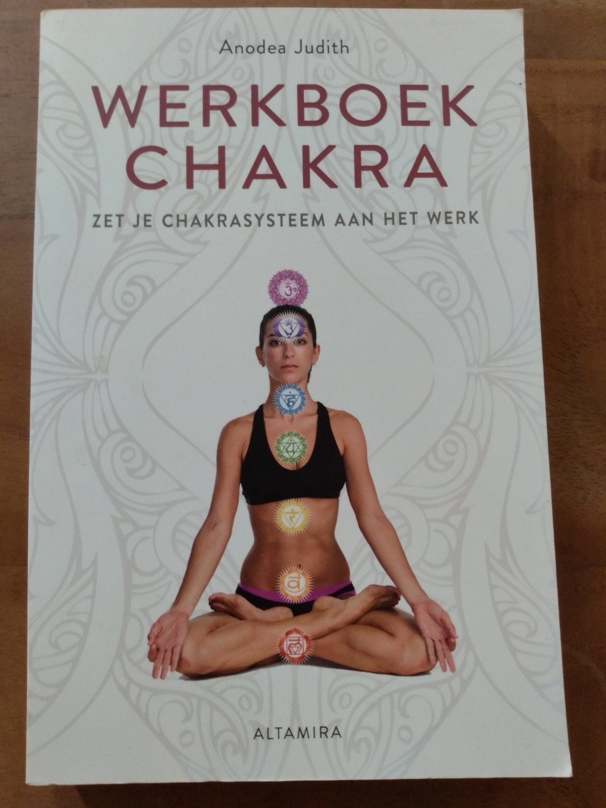 Anodea Judith - Werkboek chakra, Boeken, Ophalen of Verzenden, Zo goed als nieuw, Anodea Judith, Overige onderwerpen