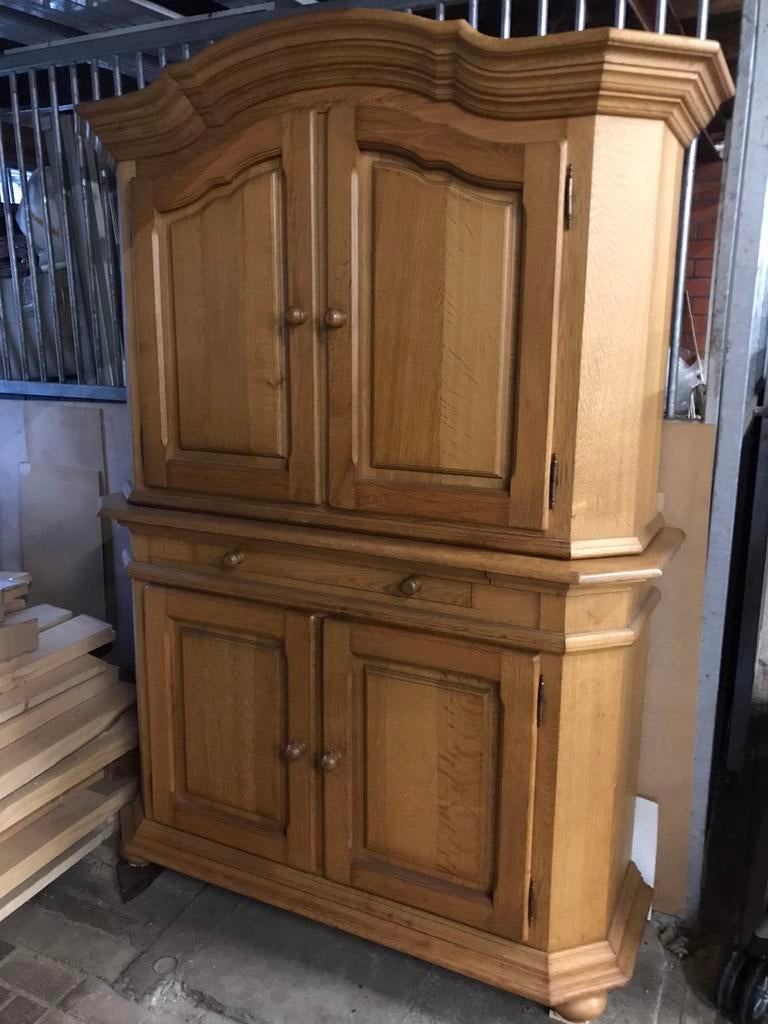 Blank eiken kast massief hout., Ophalen, Zo goed als nieuw