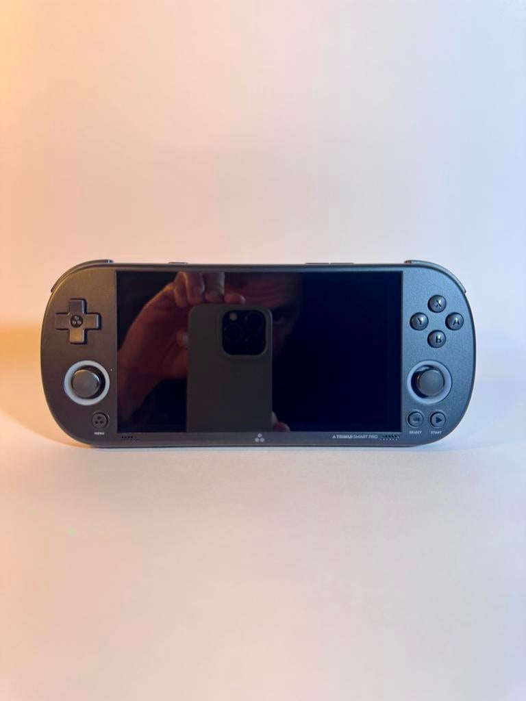 TrimUi Smart Pro - Nieuw - Geïnstalleerd 128GB kaart, 1 speler, Ophalen of Verzenden, Nieuw, Vanaf 3 jaar