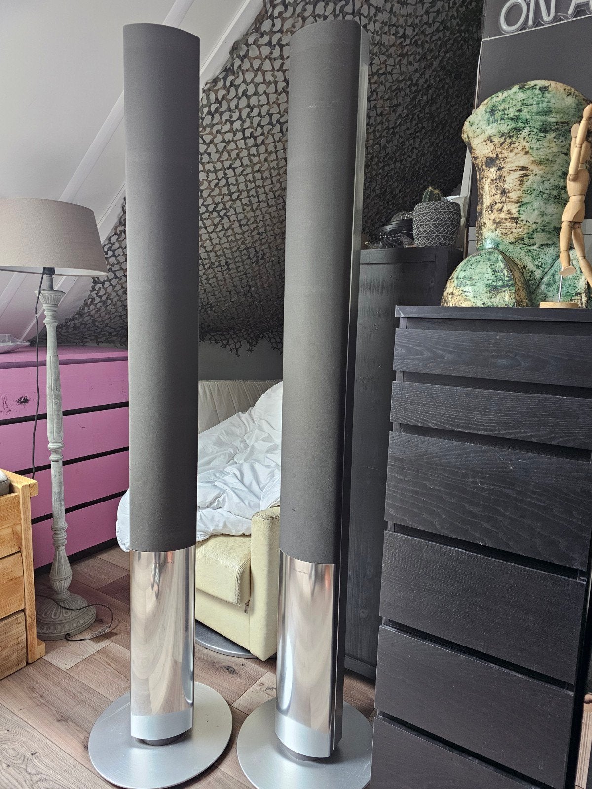 Bang &Olufsen beolab 1 active speakers