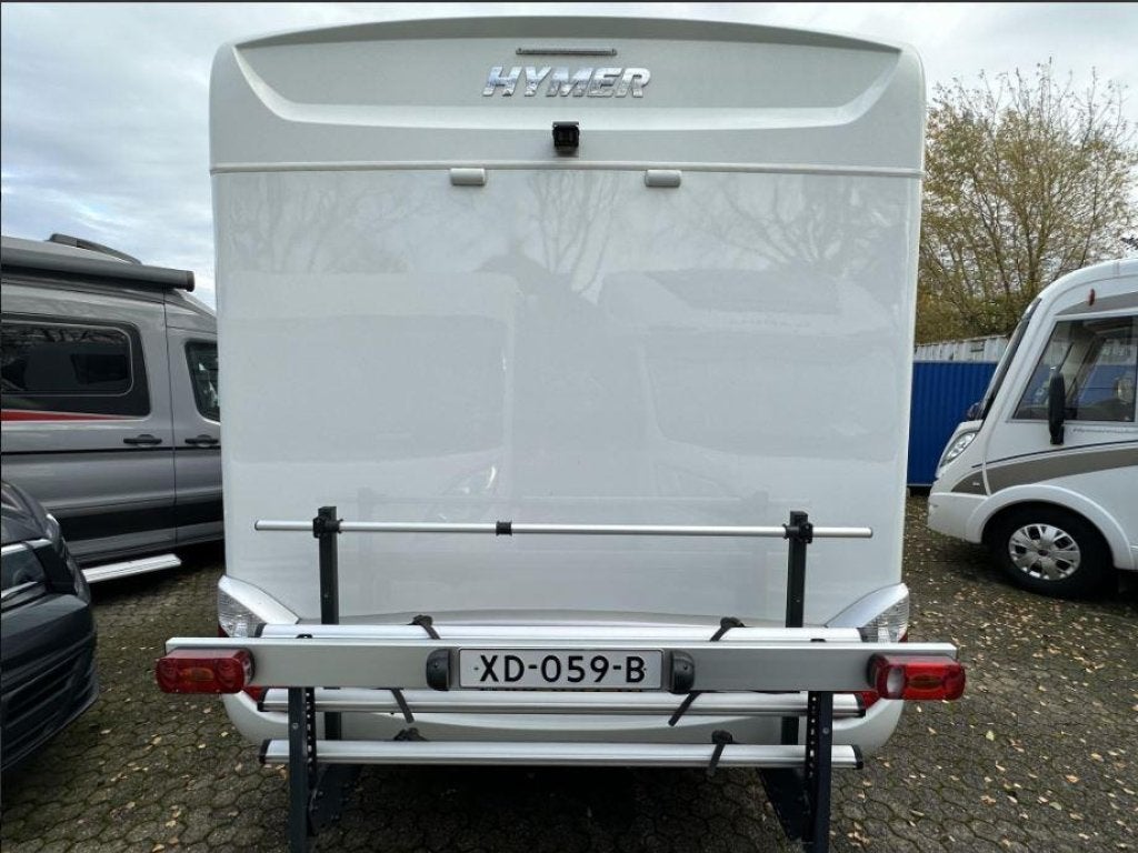 Foto 2 van Hymer B 704 PL 3.0 M-JET 2016 180 PK AUTOMAAT+LITHIUM