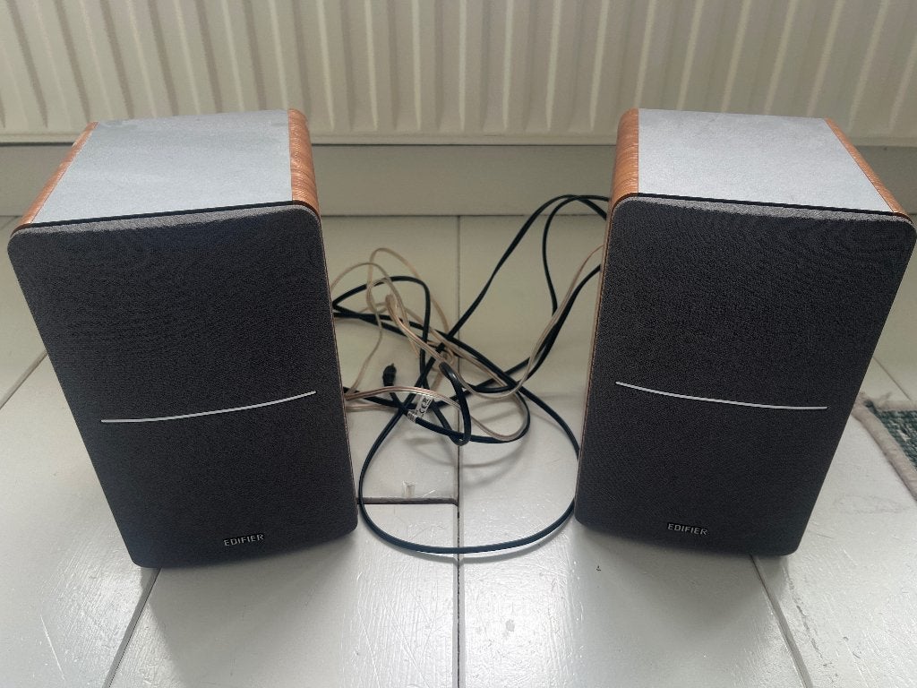 Edifier speakers, Speakerset, Zo goed als nieuw, AUX-ingang, Minder dan 60 watt