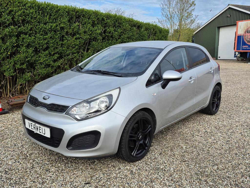 KIA Rio 1.2 CVVT 85pk 5Drs Super Pack | Tikje in de motor! |, Voorwielaandrijving, Euro 5, 4 cilinders, Bedrijf