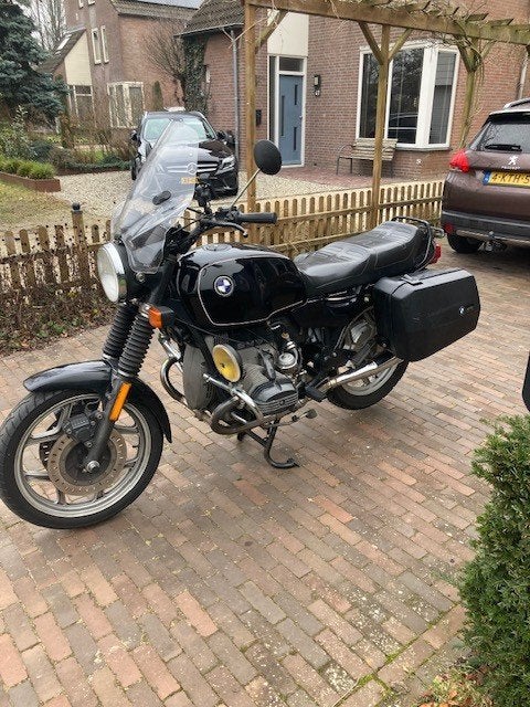 BMW R80 zwart met kofferset en windscherm Puig, Motoren, Cardan-aandrijving, 2 cilinders, Motorrijbewijs A, Gebruikt