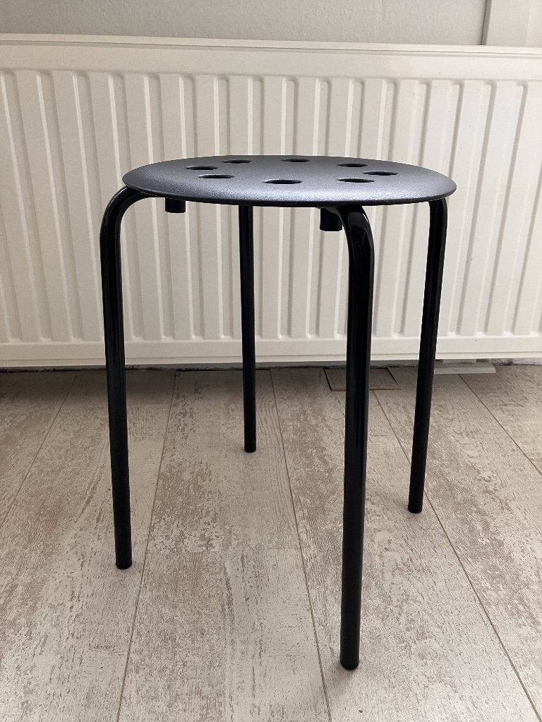 IKEA MARIUS kruk - zwart, Ophalen, Zo goed als nieuw, Overige materialen