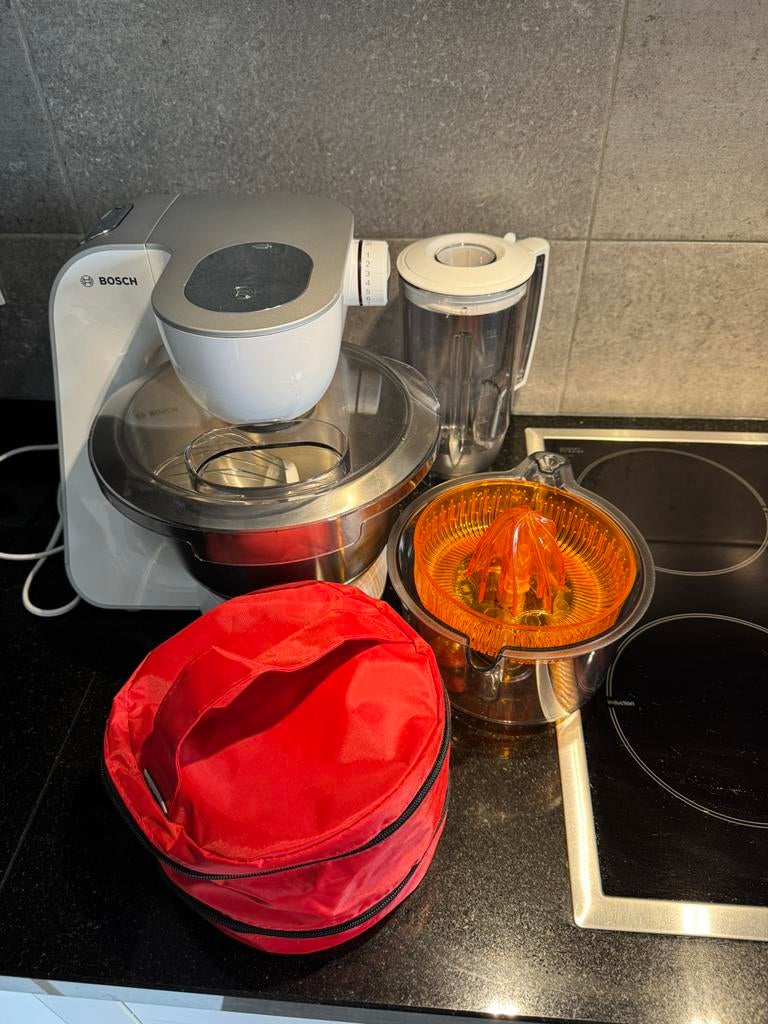 Bosch mum keukenmachine, 4 liter of meer, Ophalen of Verzenden, Zo goed als nieuw, 3 snelheden of meer