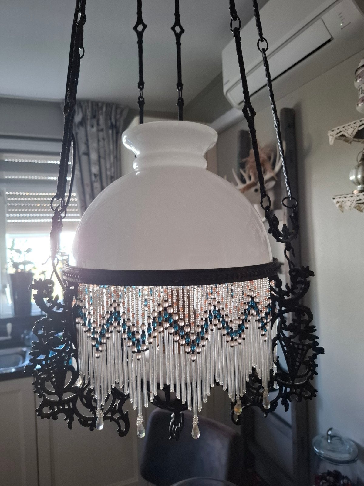 Antieke olielamp met kralenrand werkt ook elektrische, Antiek en Kunst, Antiek | Lampen, Ophalen