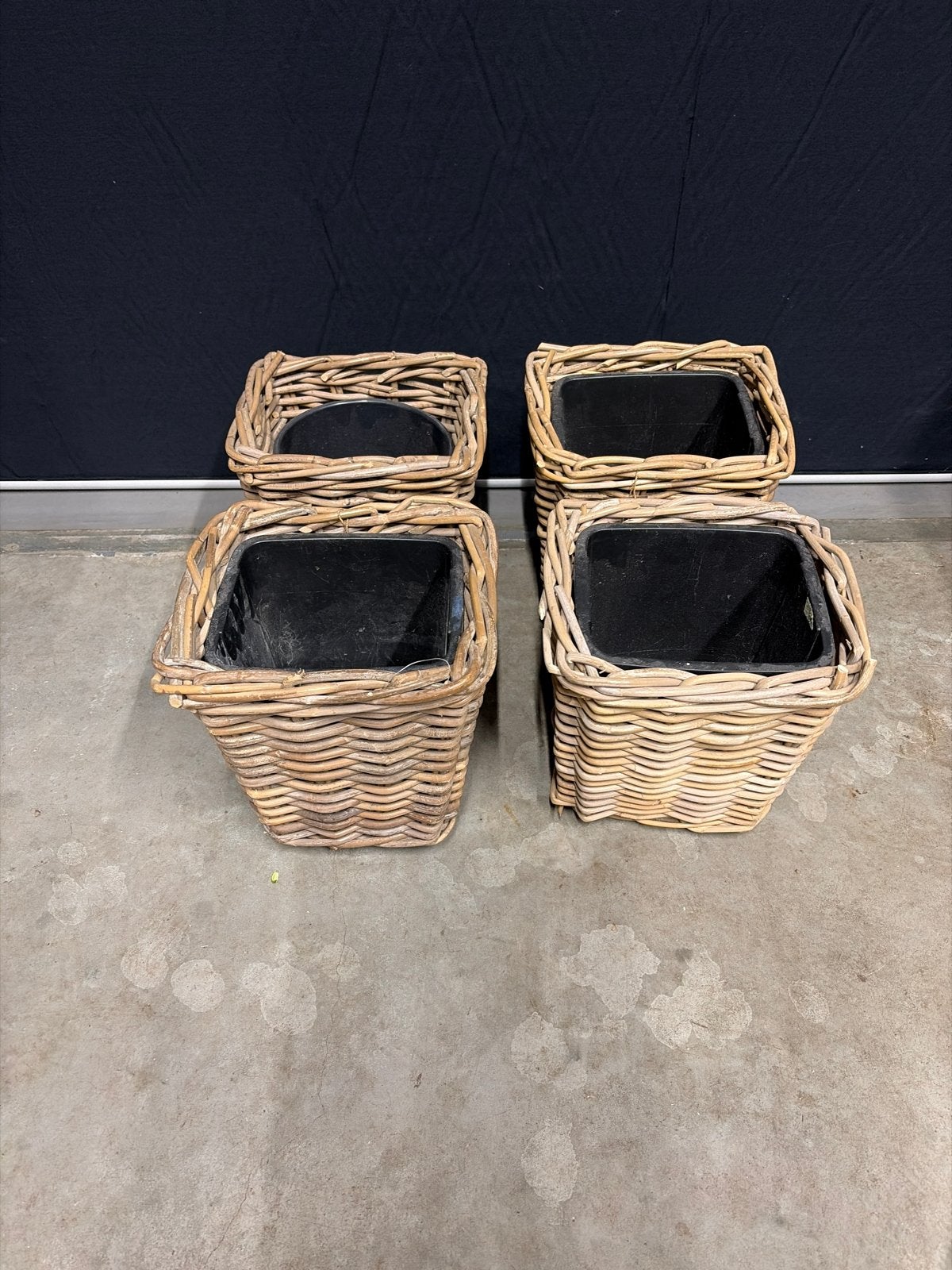 Vierkante rieten manden met binnenemmer - 27x27 cm, Gebruikt, Gevlochten, Mand, Vierkant