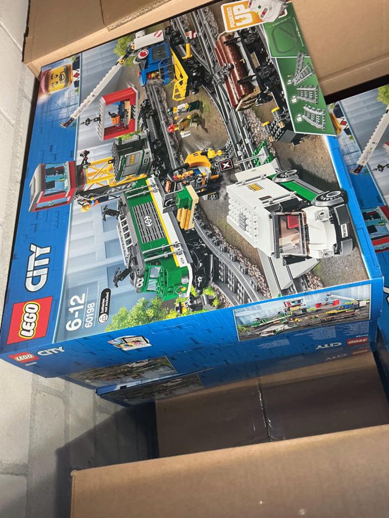 LEGO City Vrachttrein 60198 - Nieuw in doos, Kinderen en Baby's, Speelgoed | Duplo en Lego, Ophalen, City, Lego, Nieuw