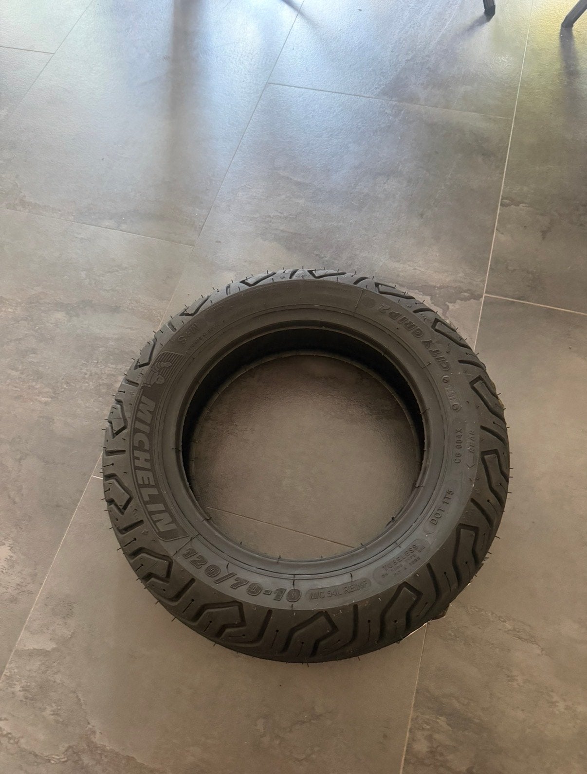 Gloednieuwe Michelin City Grip 2 scooterband 120/70-10, Ophalen of Verzenden, Nieuw, Overige typen, Piaggio