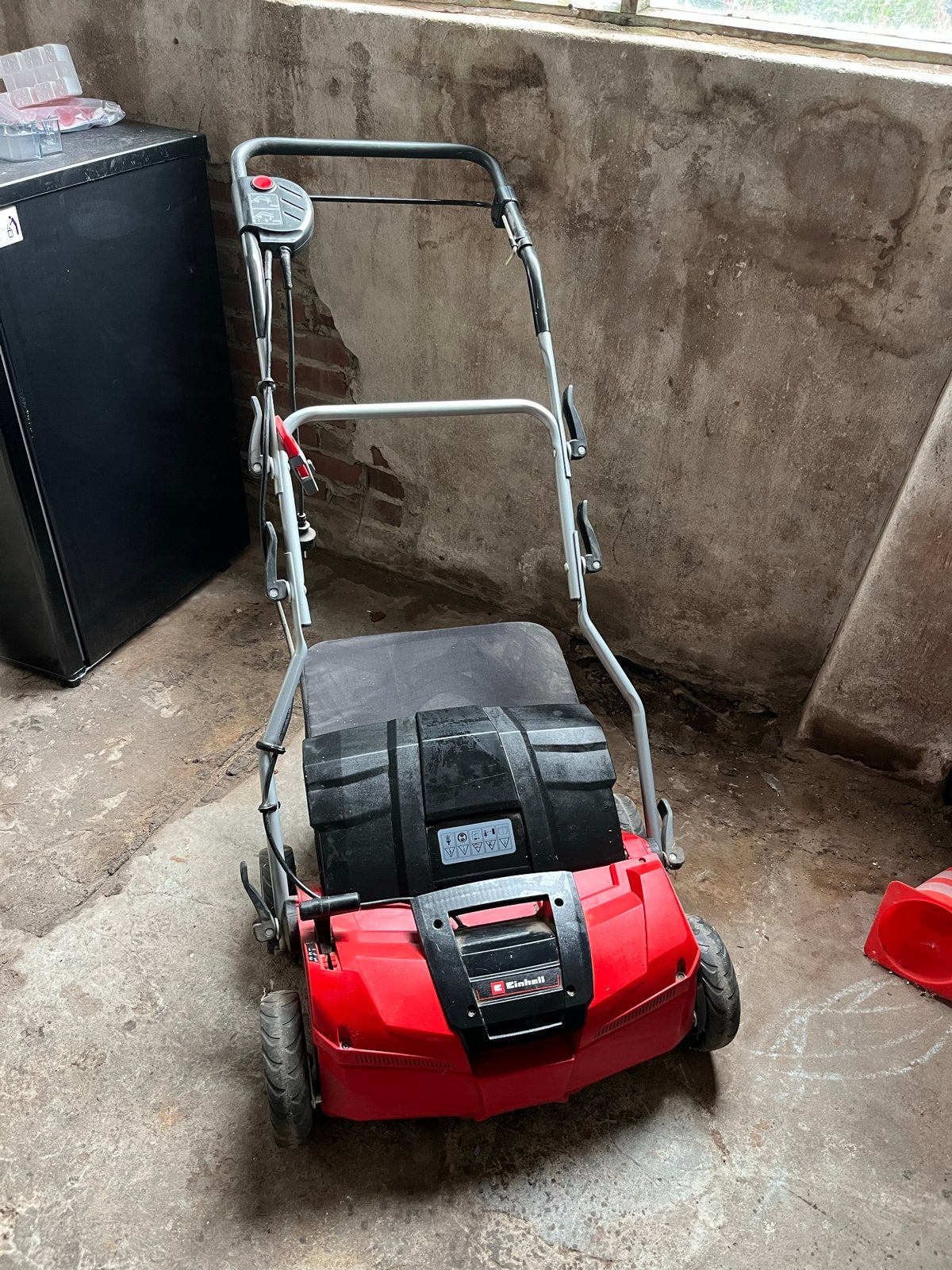 Einhell elektrische verticuteermachine met opvangbak, Ophalen, Gebruikt, Elektrisch